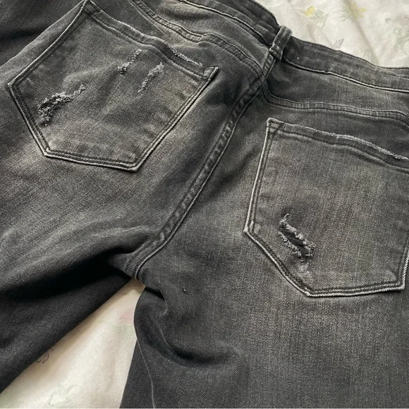 Vervet Los Angeles Black Distressed Raw Hem Skinny Jeans - Picture 14 of 17